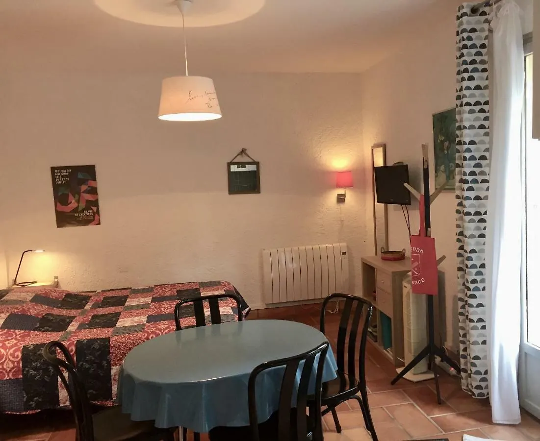 Les volets lavande Aubignan Appartement
